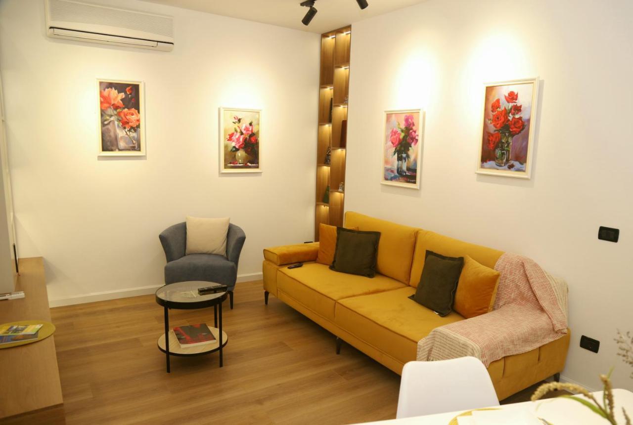Mjolly Apartment Тирана Екстериор снимка