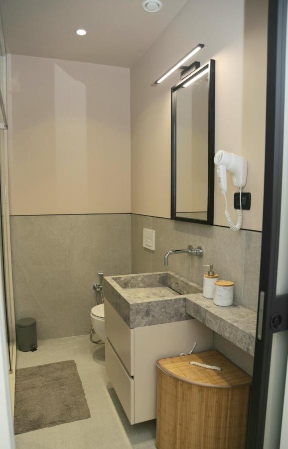 Mjolly Apartment Тирана Екстериор снимка