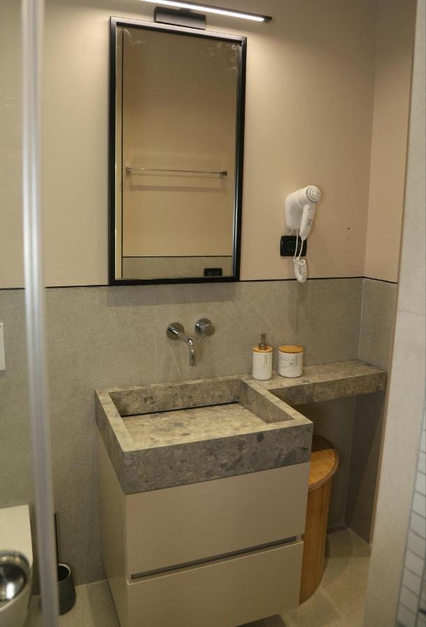Mjolly Apartment Тирана Екстериор снимка
